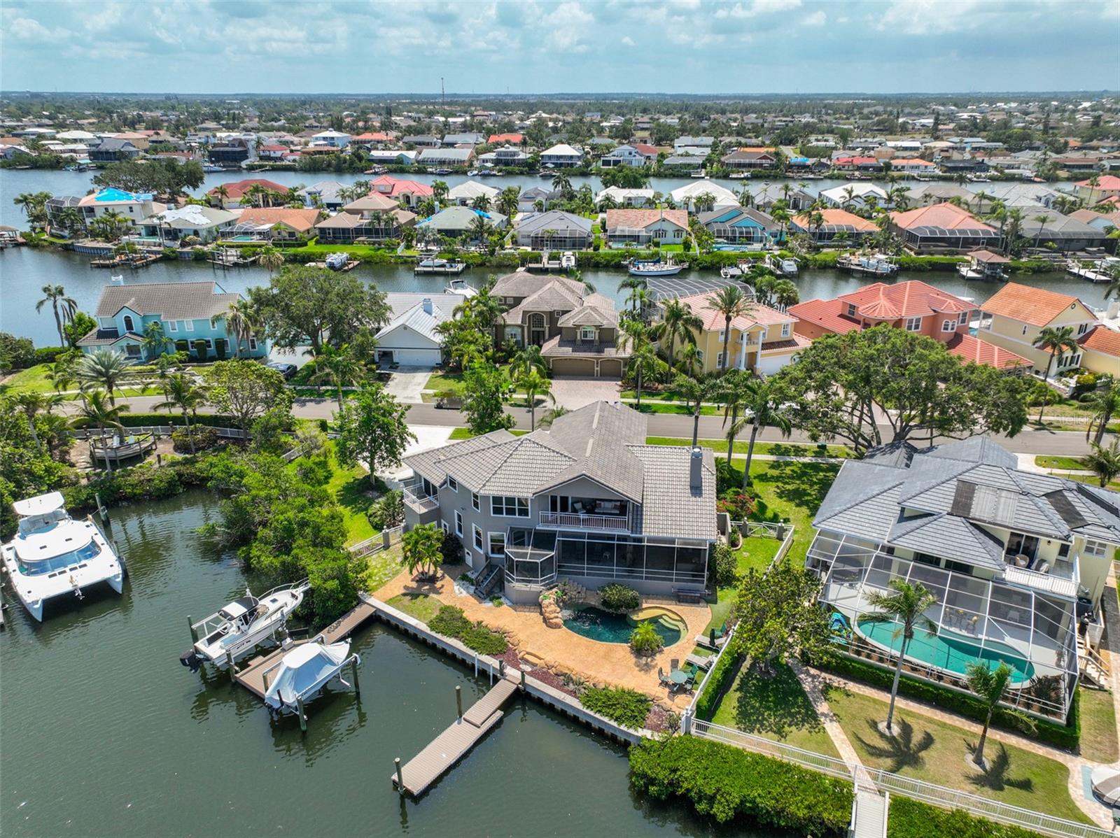 915 SYMPHONY ISLES BLVD, APOLLO BEACH, FL, 33572