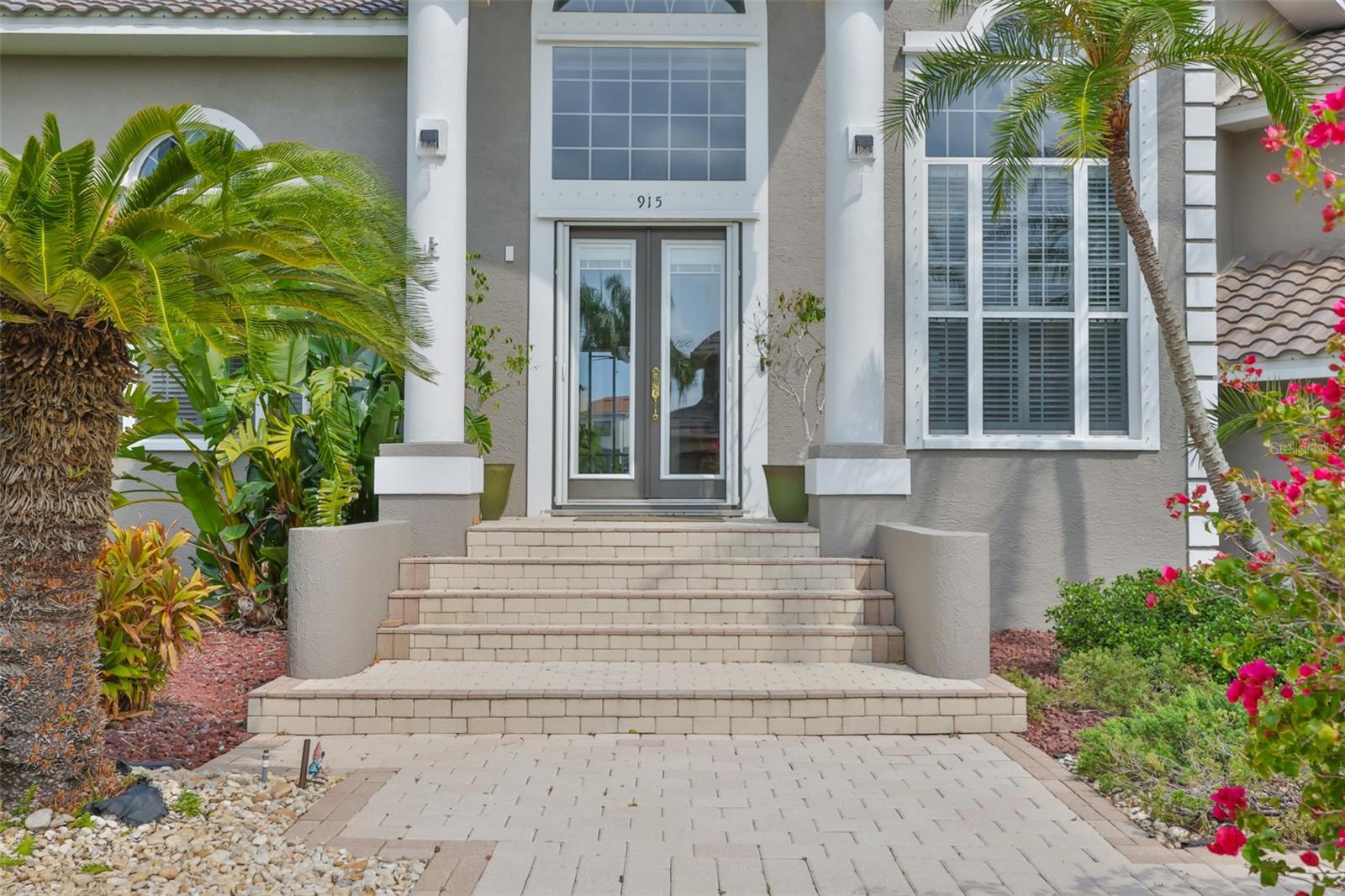 915 SYMPHONY ISLES BLVD, APOLLO BEACH, FL, 33572