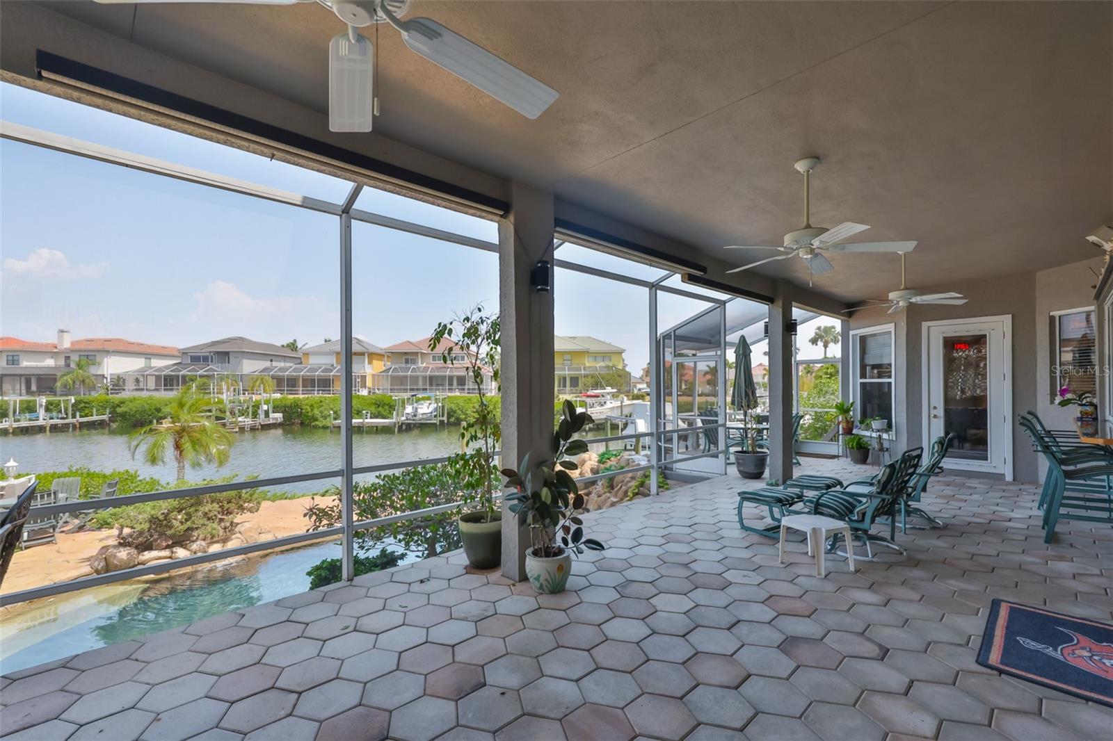 915 SYMPHONY ISLES BLVD, APOLLO BEACH, FL, 33572