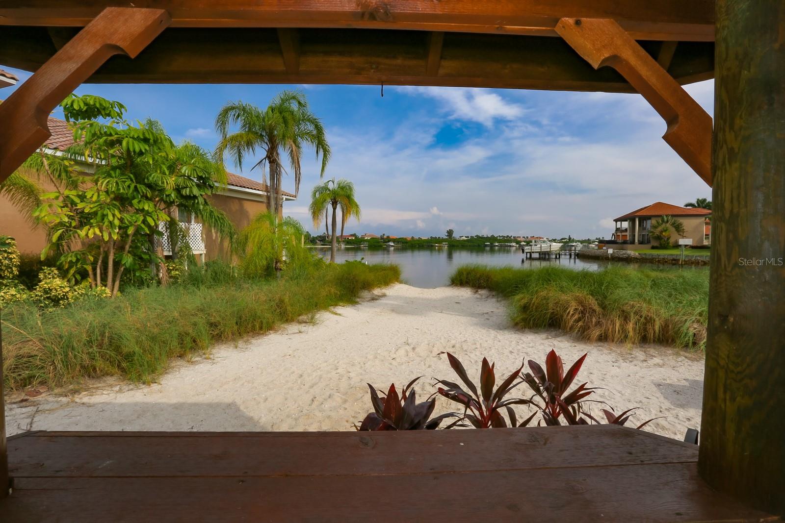 915 SYMPHONY ISLES BLVD, APOLLO BEACH, FL, 33572