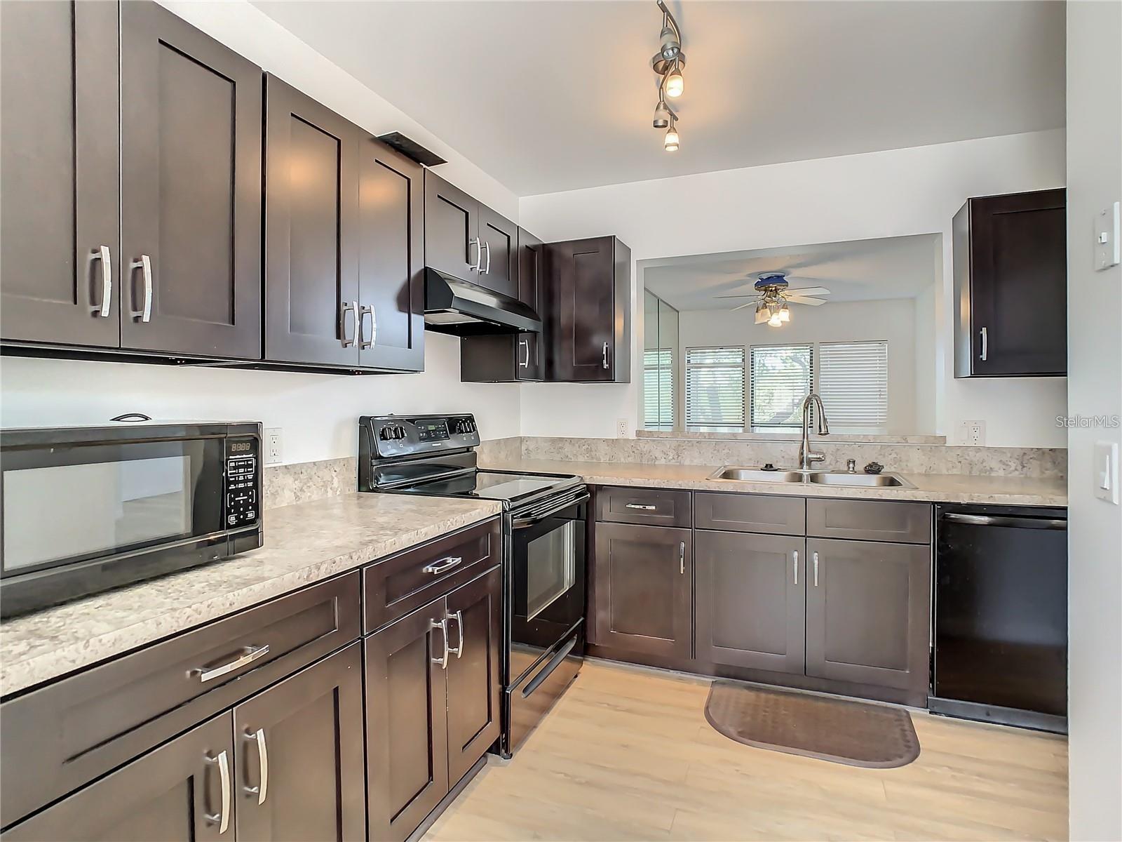 2216 STONINGTON AVE #2216, ORLANDO, FL, 32817