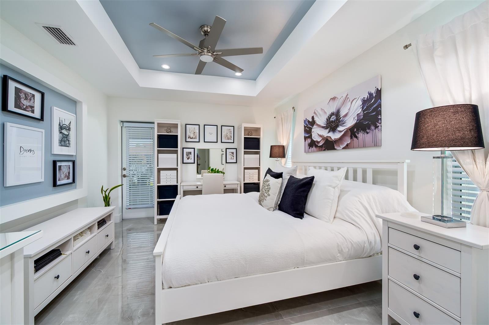 1922 NE 17TH PL, CAPE CORAL, FL, 33909