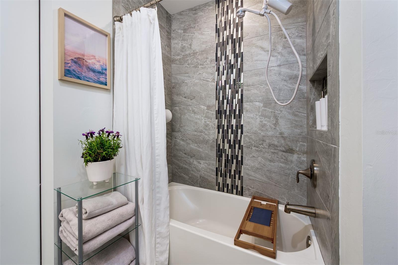 1922 NE 17TH PL, CAPE CORAL, FL, 33909