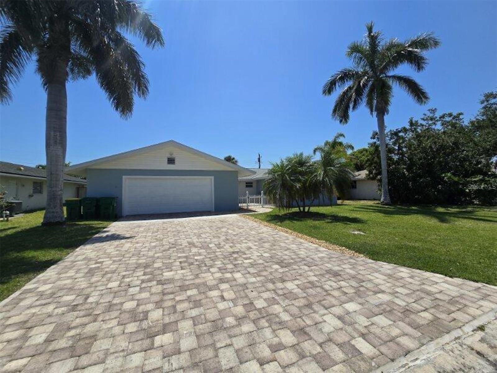 333 W OSCEOLA LN, COCOA BEACH, FL, 32931