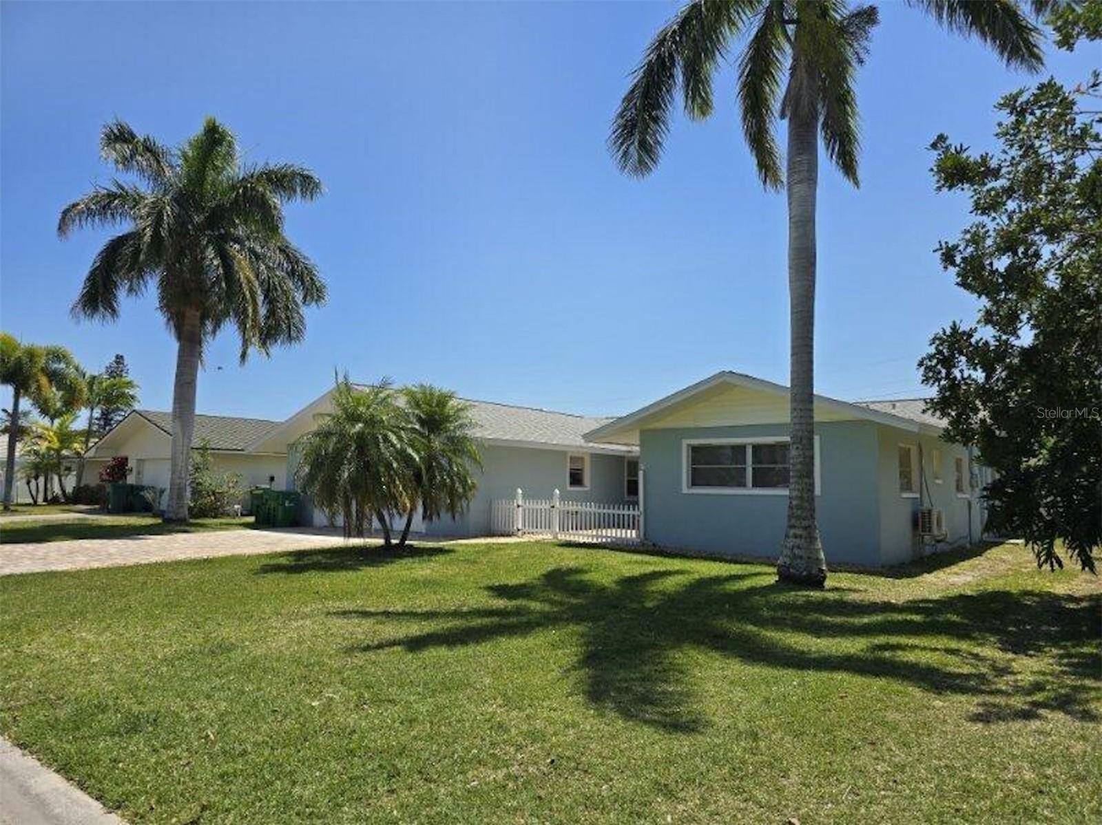333 W OSCEOLA LN, COCOA BEACH, FL, 32931