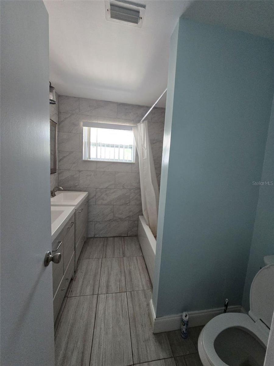 333 W OSCEOLA LN, COCOA BEACH, FL, 32931