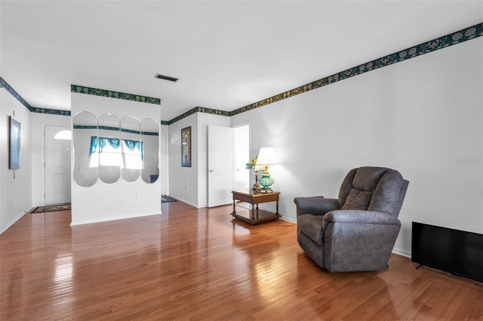 1354 S SHORE DR, ST CLOUD, FL, 34771