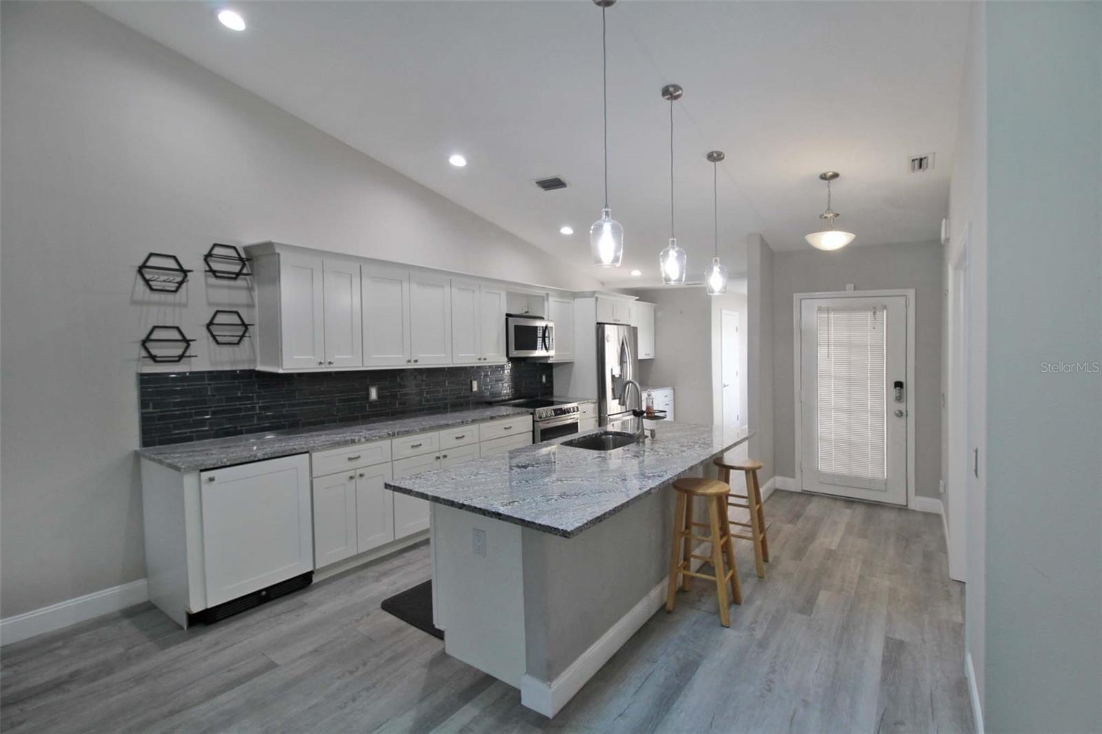 6019 COURTSIDE DR, BRADENTON, FL, 34210