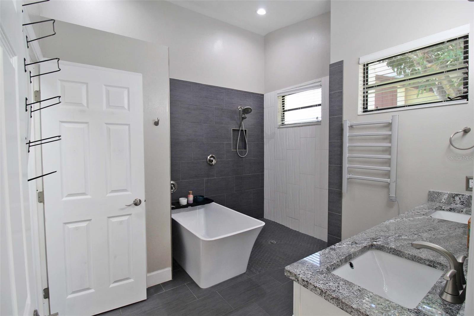 6019 COURTSIDE DR, BRADENTON, FL, 34210