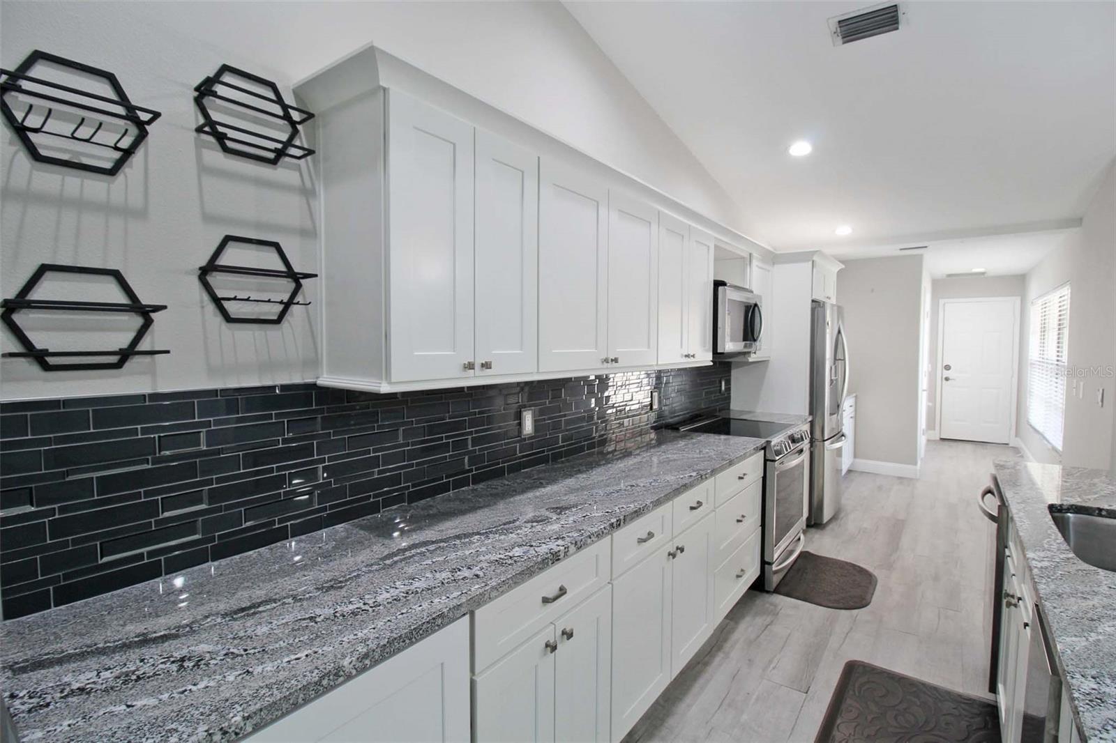 6019 COURTSIDE DR, BRADENTON, FL, 34210