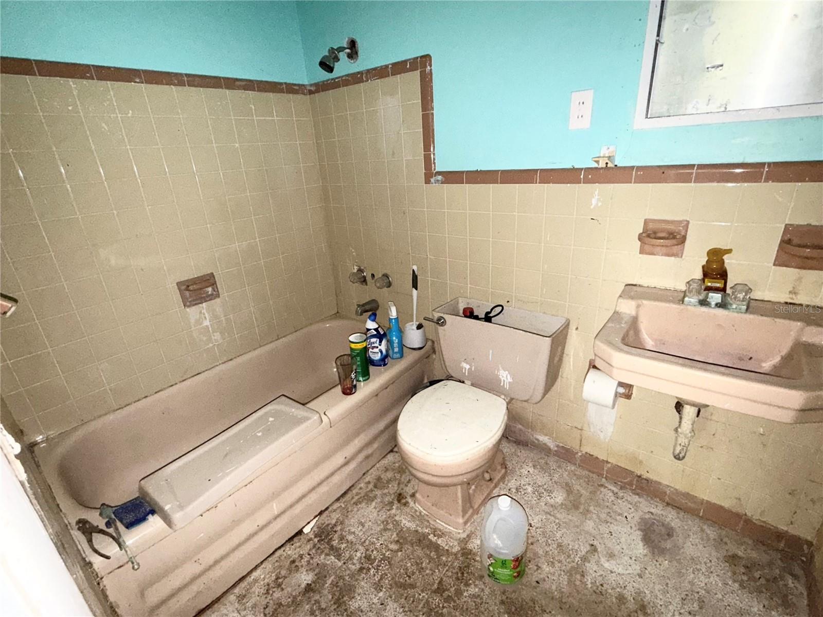 6715 16TH ST N, ST PETERSBURG, FL, 33702