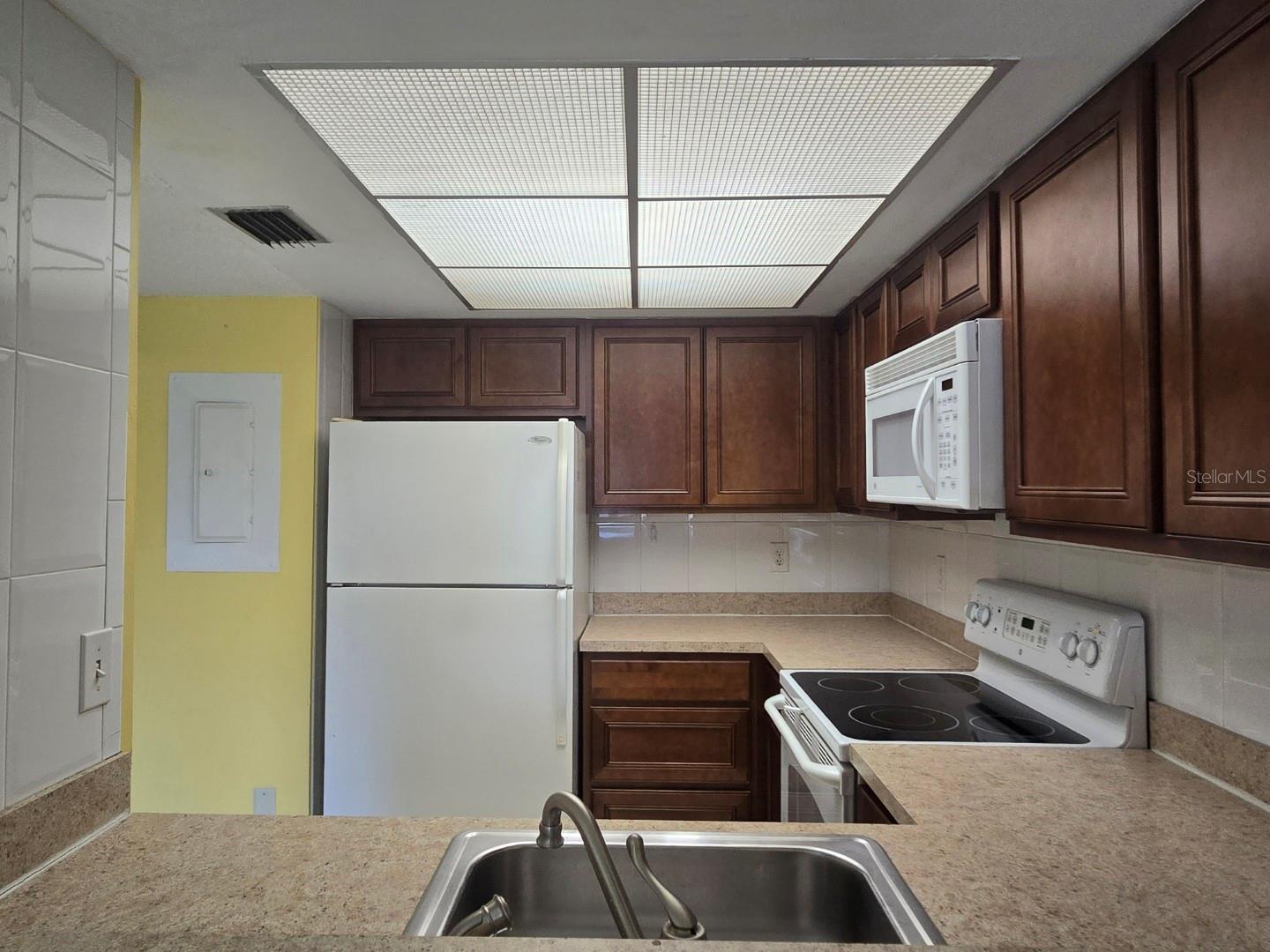 3100 SIR HAMILTON CIR #1, TITUSVILLE, FL, 32780