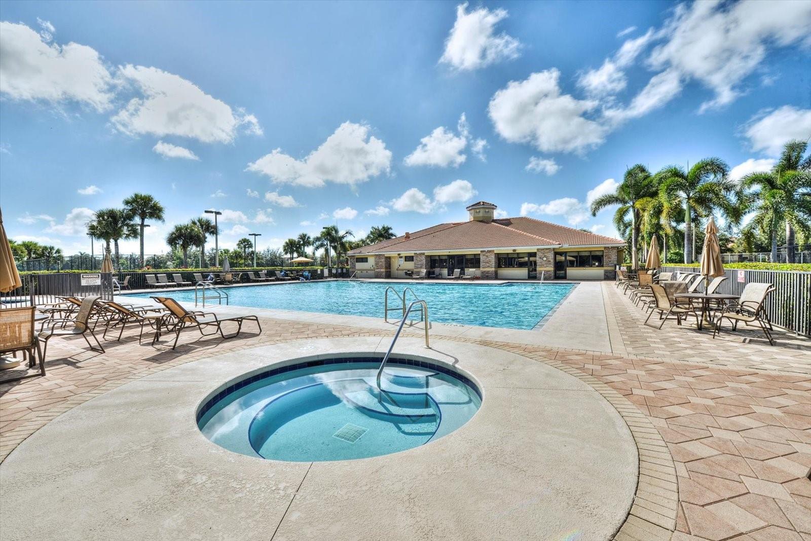 9646 BLUE STONE CIR, FORT MYERS, FL, 33913