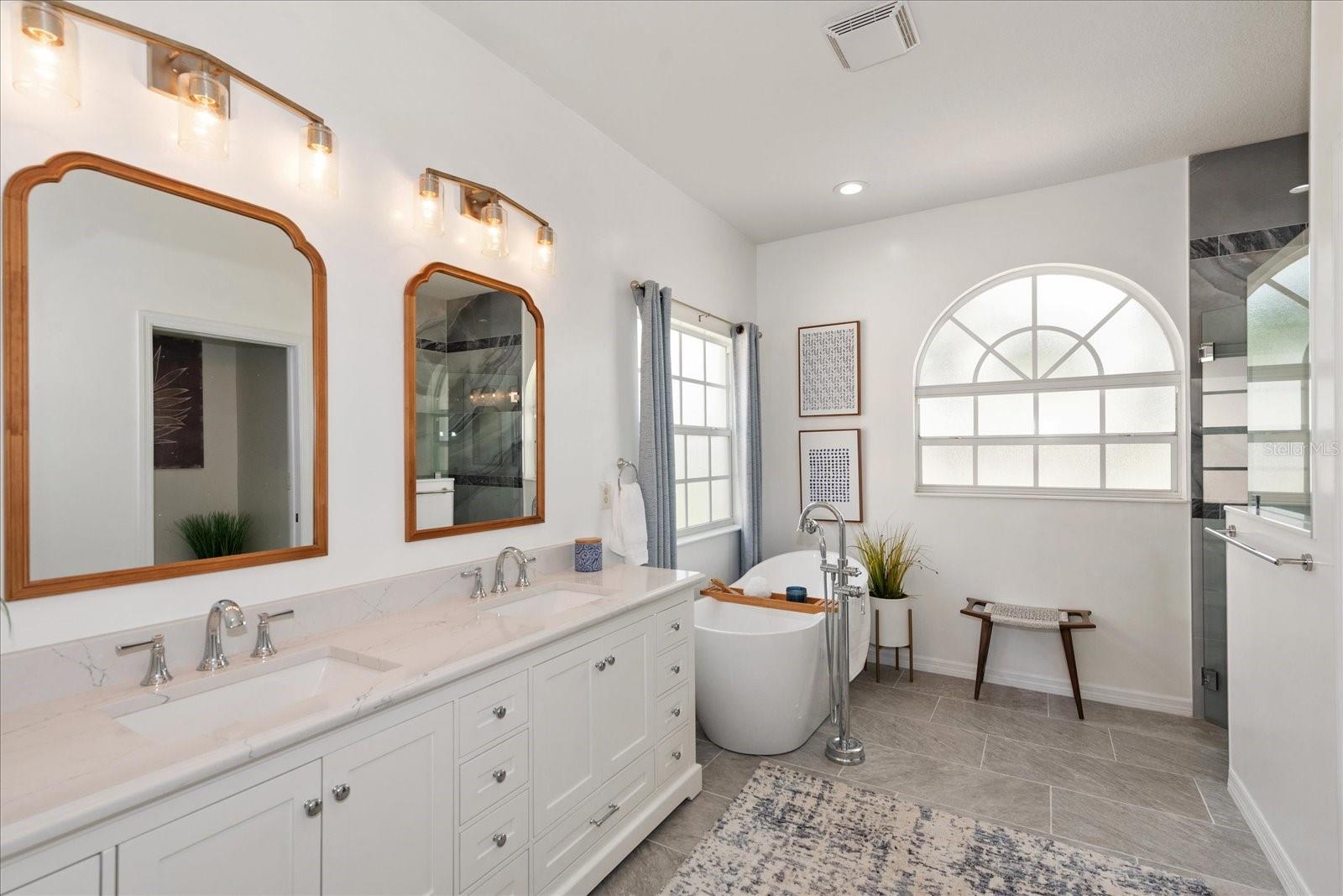 9646 BLUE STONE CIR, FORT MYERS, FL, 33913