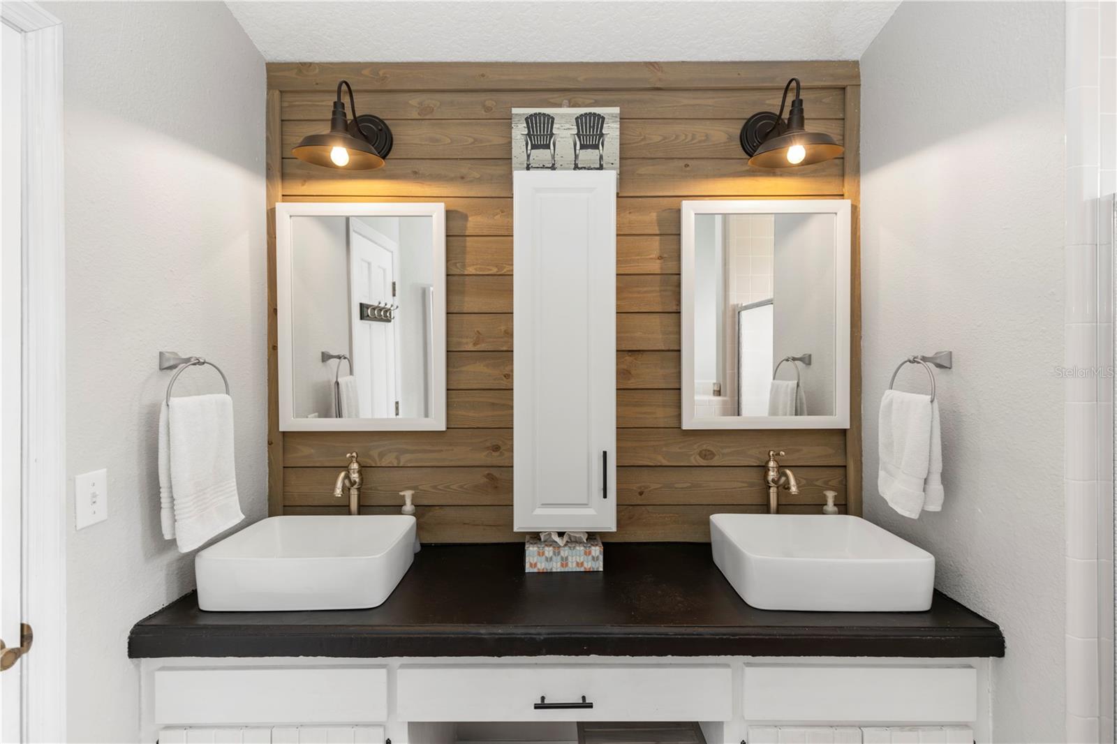 20 MONROE AVE, DEBARY, FL, 32713