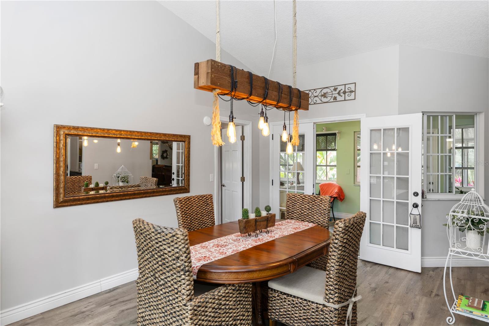 20 MONROE AVE, DEBARY, FL, 32713