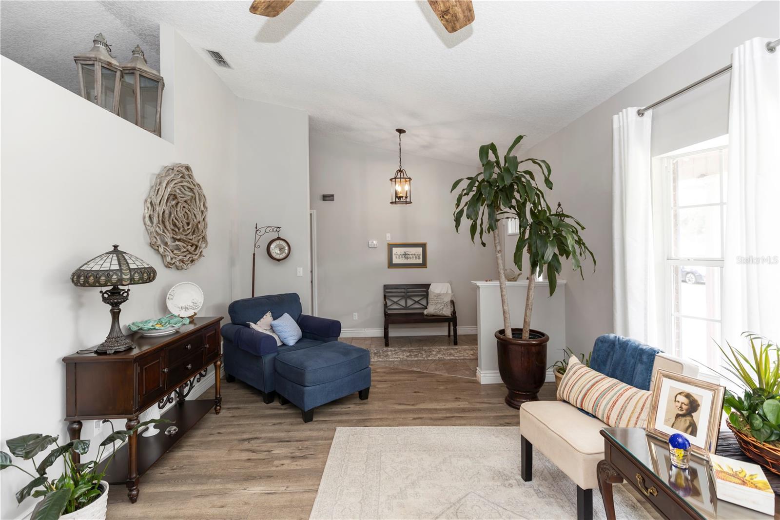 20 MONROE AVE, DEBARY, FL, 32713