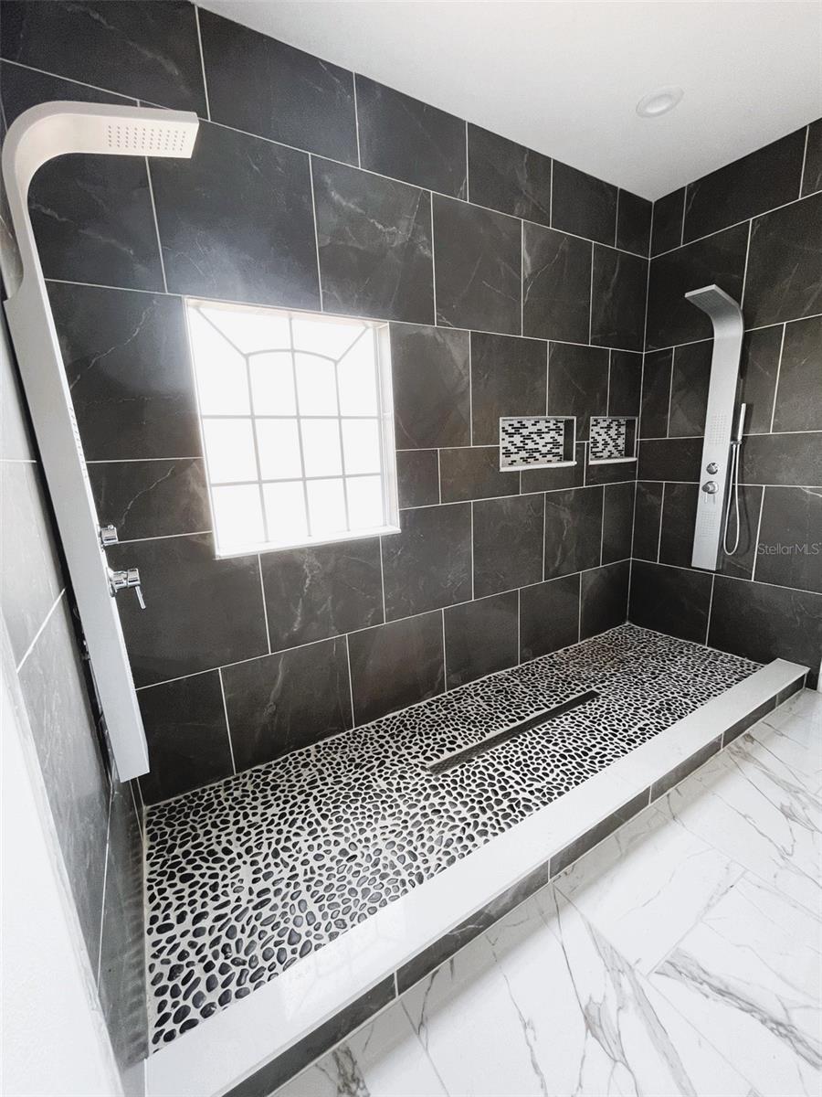 2113 CEDAR GARDEN DR, ORLANDO, FL, 32824