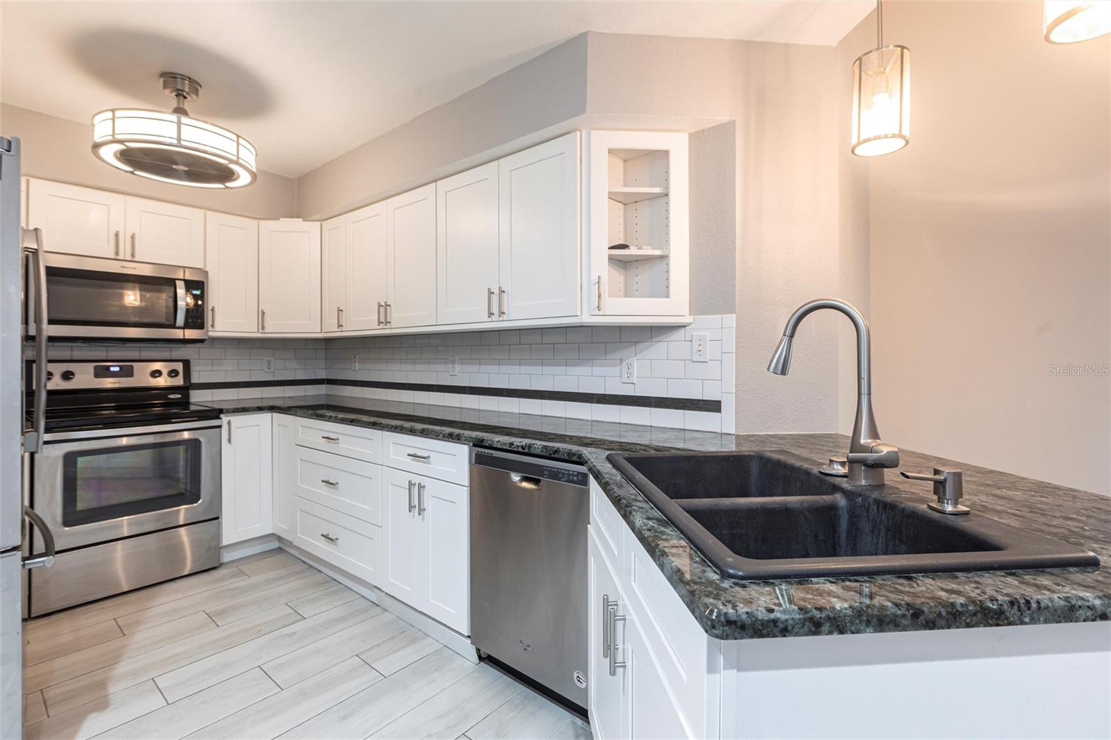 12505 MCGREGOR BLVD #213B, FORT MYERS, FL, 33919