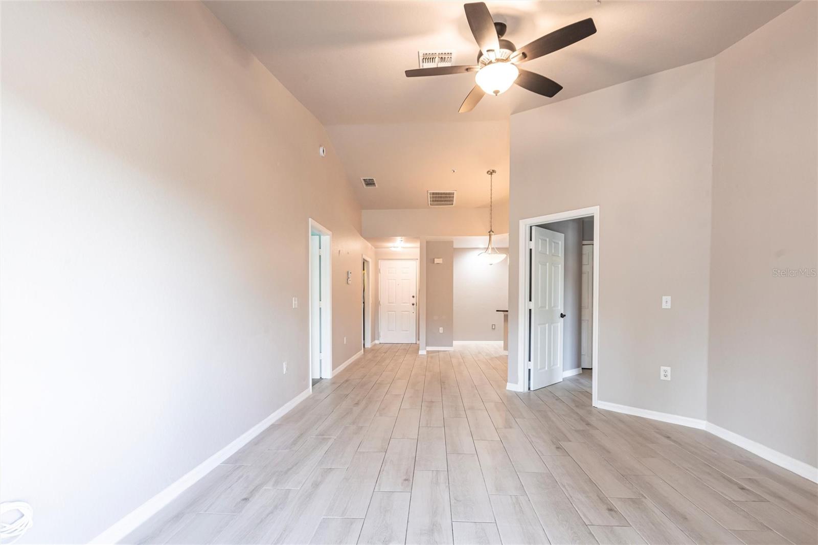 12505 MCGREGOR BLVD #213B, FORT MYERS, FL, 33919