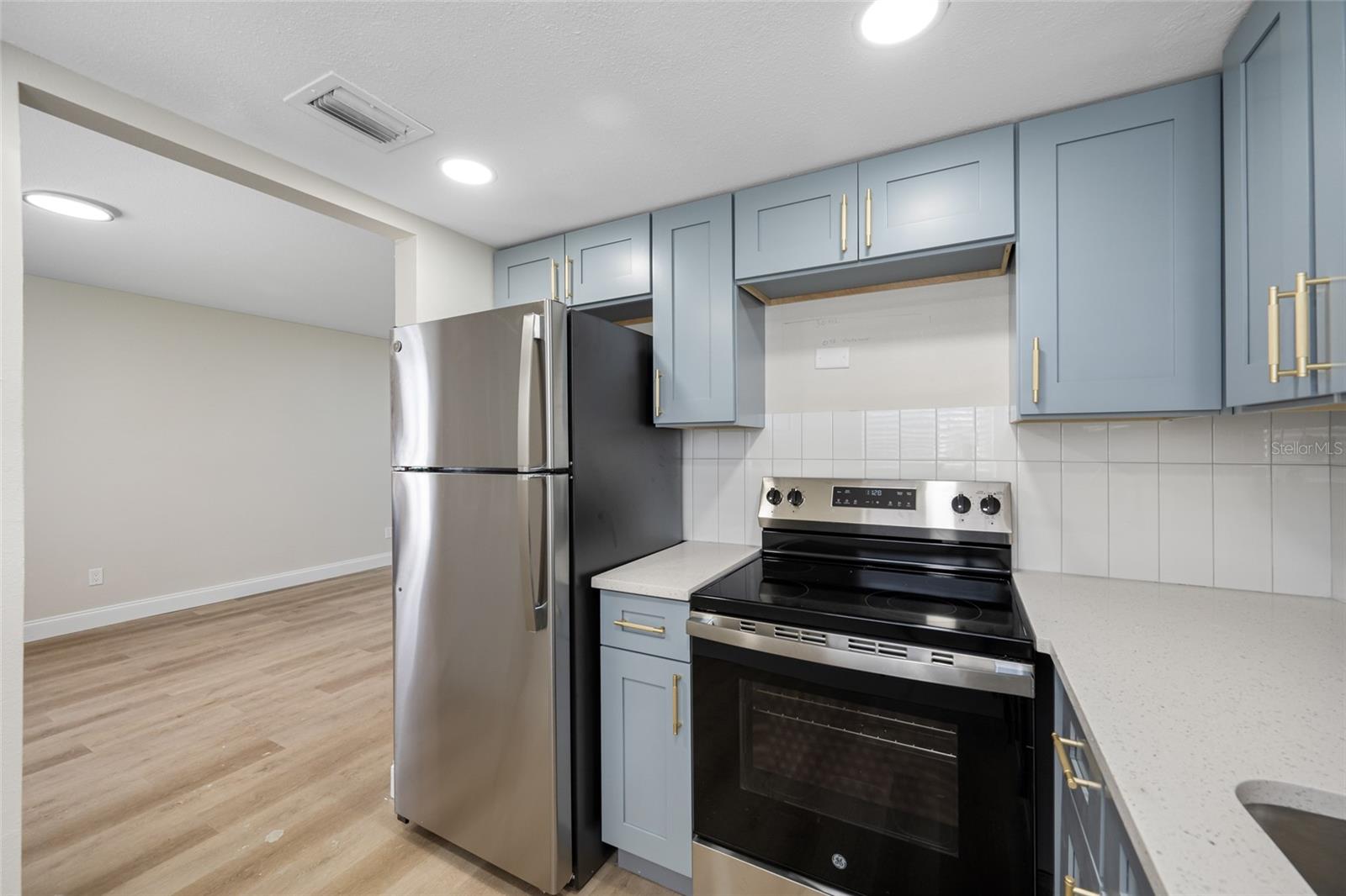 155 E DAVIS BLVD #5, TAMPA, FL, 33606