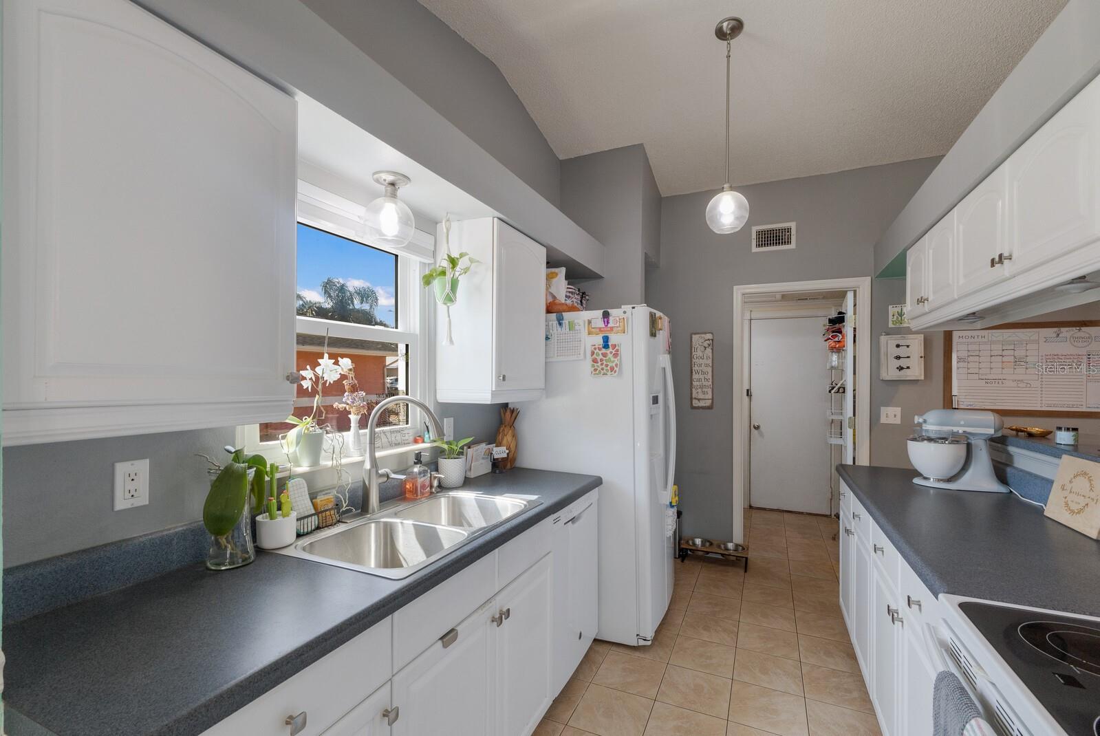 6503 32ND AVE W, BRADENTON, FL, 34209