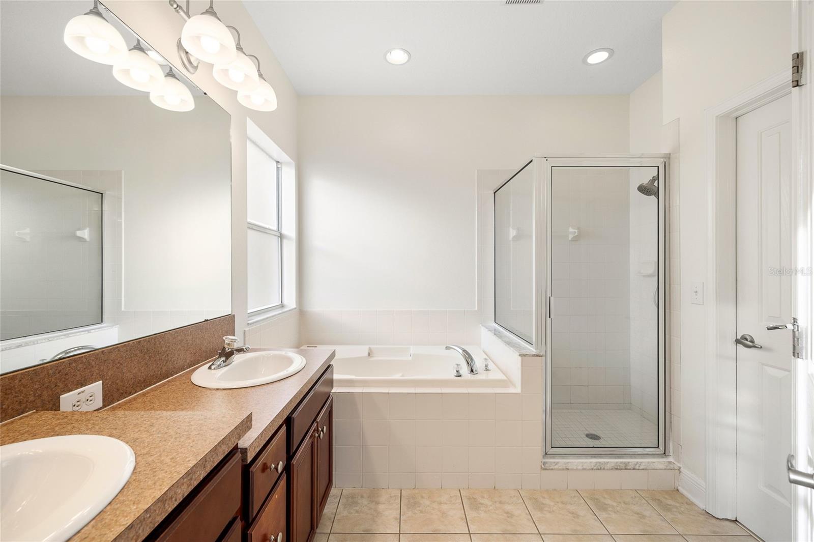 14648 BOURNEMOUTH RD, TAMPA, FL, 33626