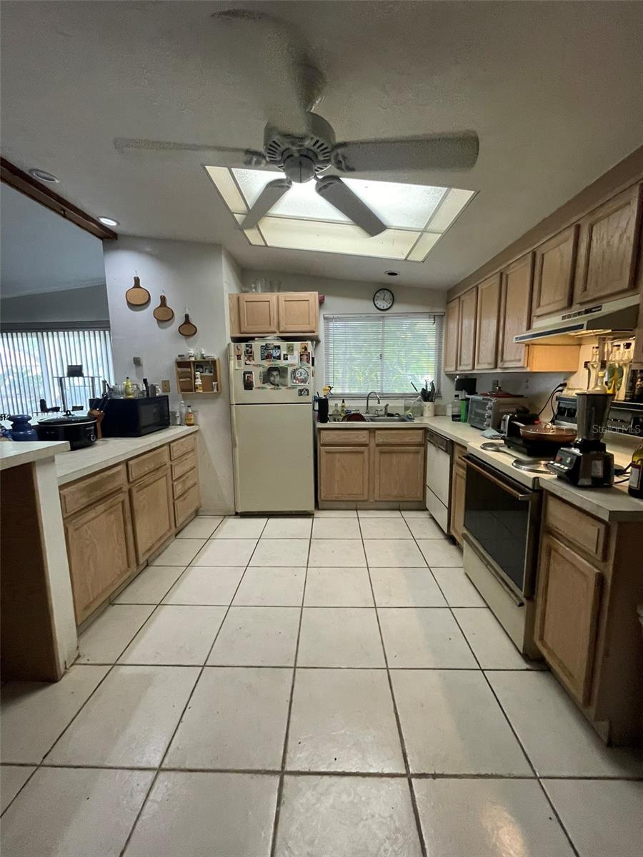 2494 S MILMAR DR, SARASOTA, FL, 34237
