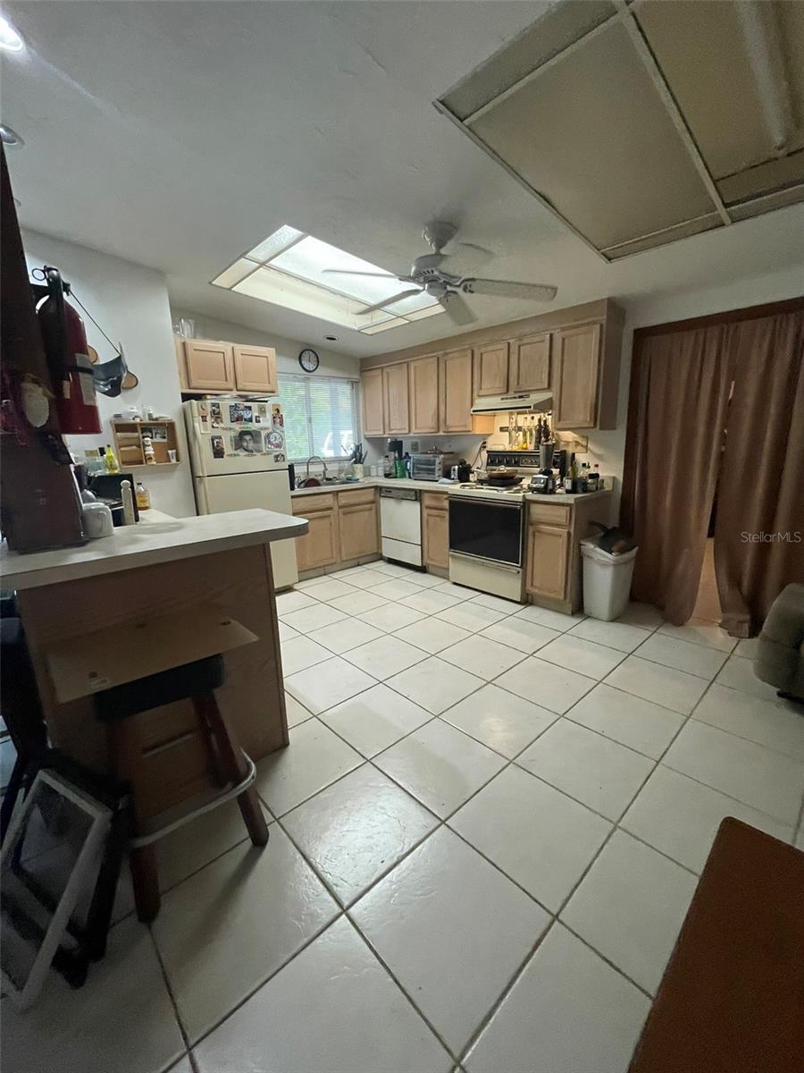 2494 S MILMAR DR, SARASOTA, FL, 34237