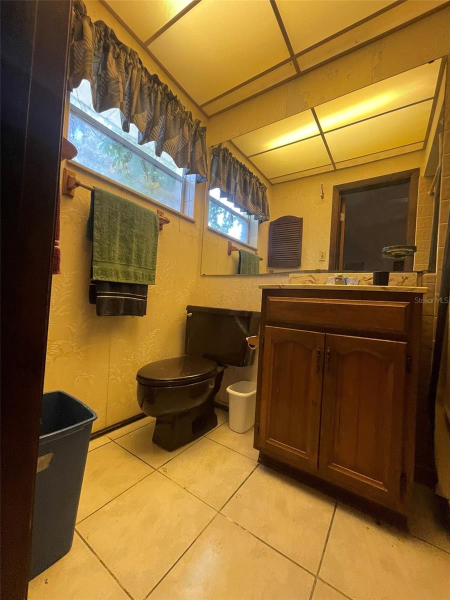 2494 S MILMAR DR, SARASOTA, FL, 34237