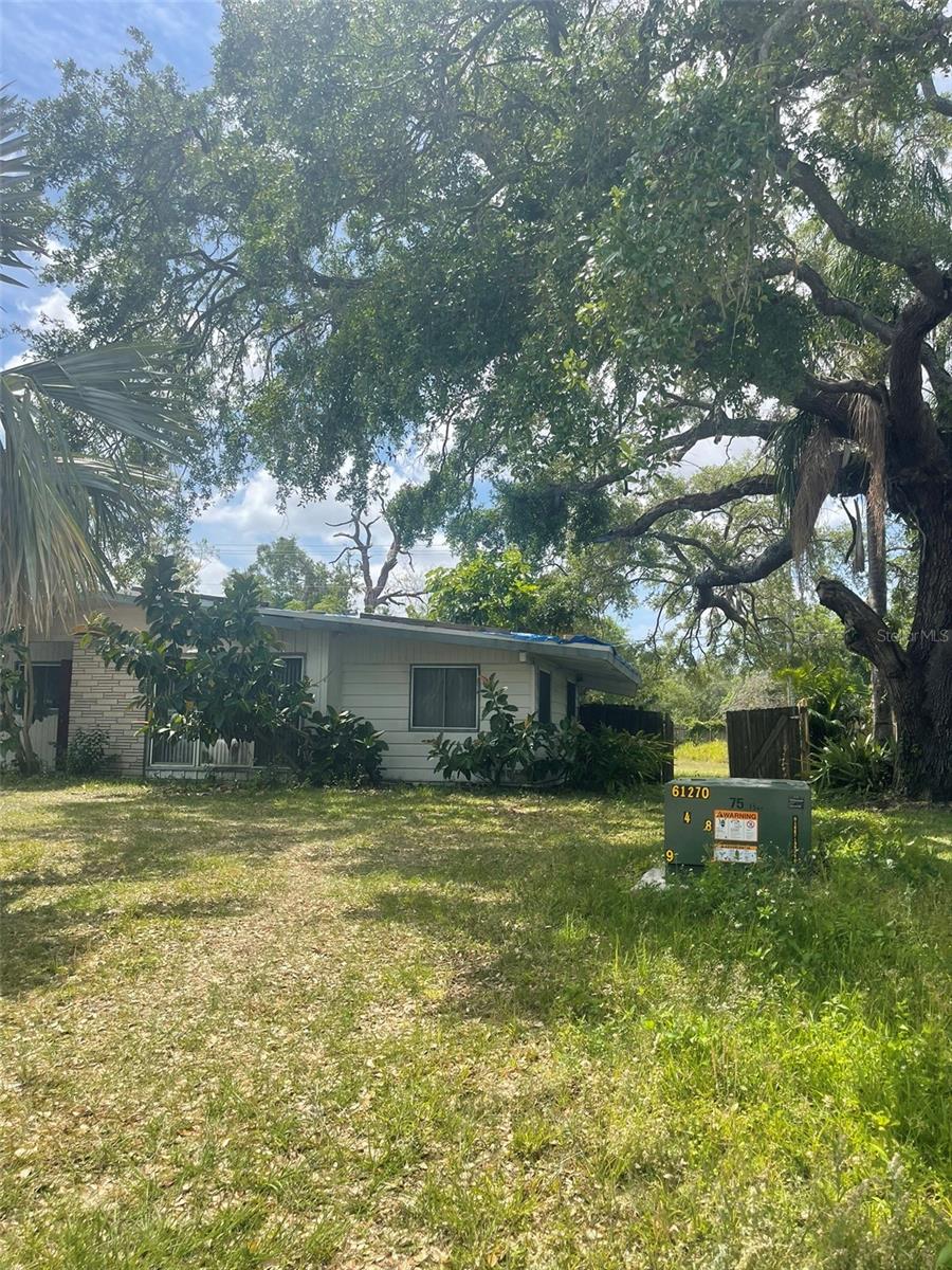 2494 S MILMAR DR, SARASOTA, FL, 34237