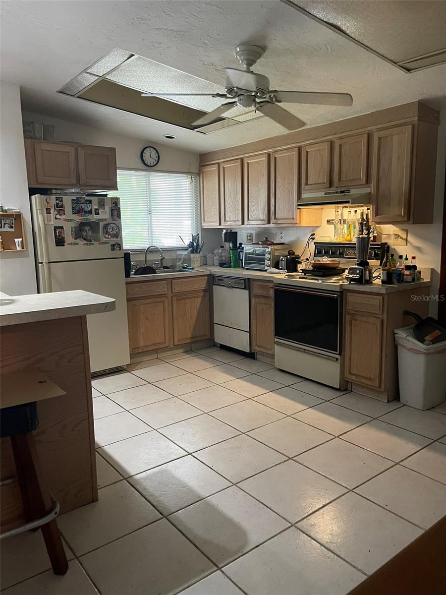 2494 S MILMAR DR, SARASOTA, FL, 34237