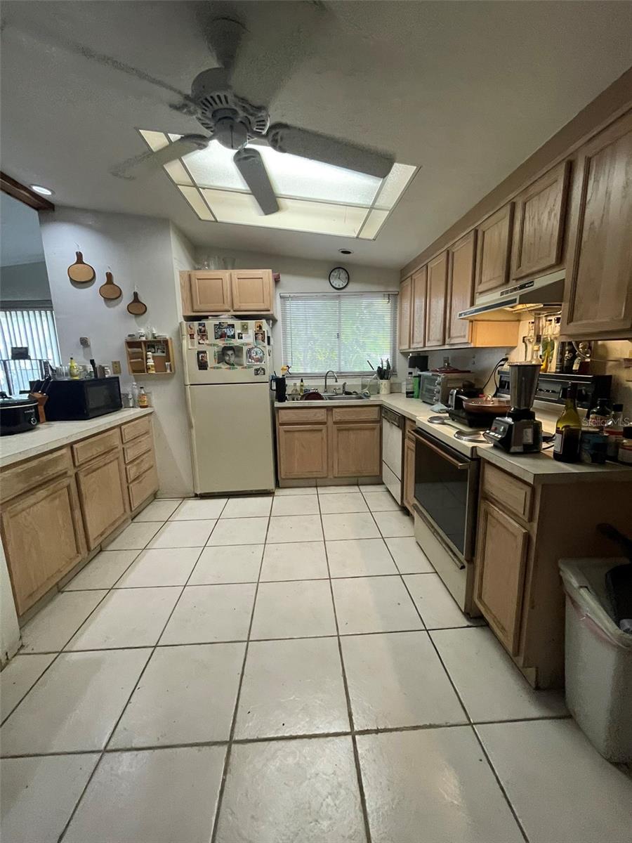 2494 S MILMAR DR, SARASOTA, FL, 34237