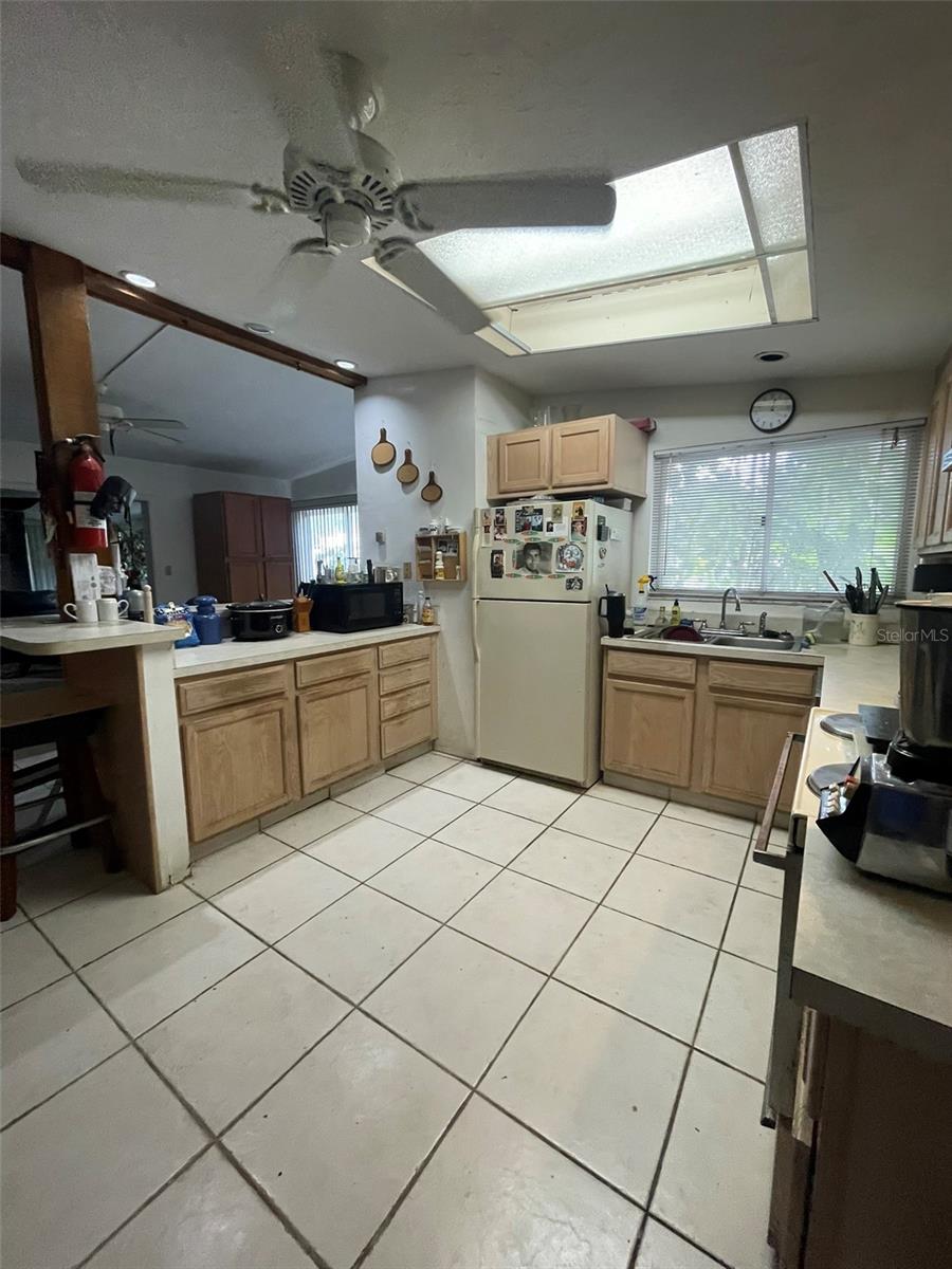 2494 S MILMAR DR, SARASOTA, FL, 34237