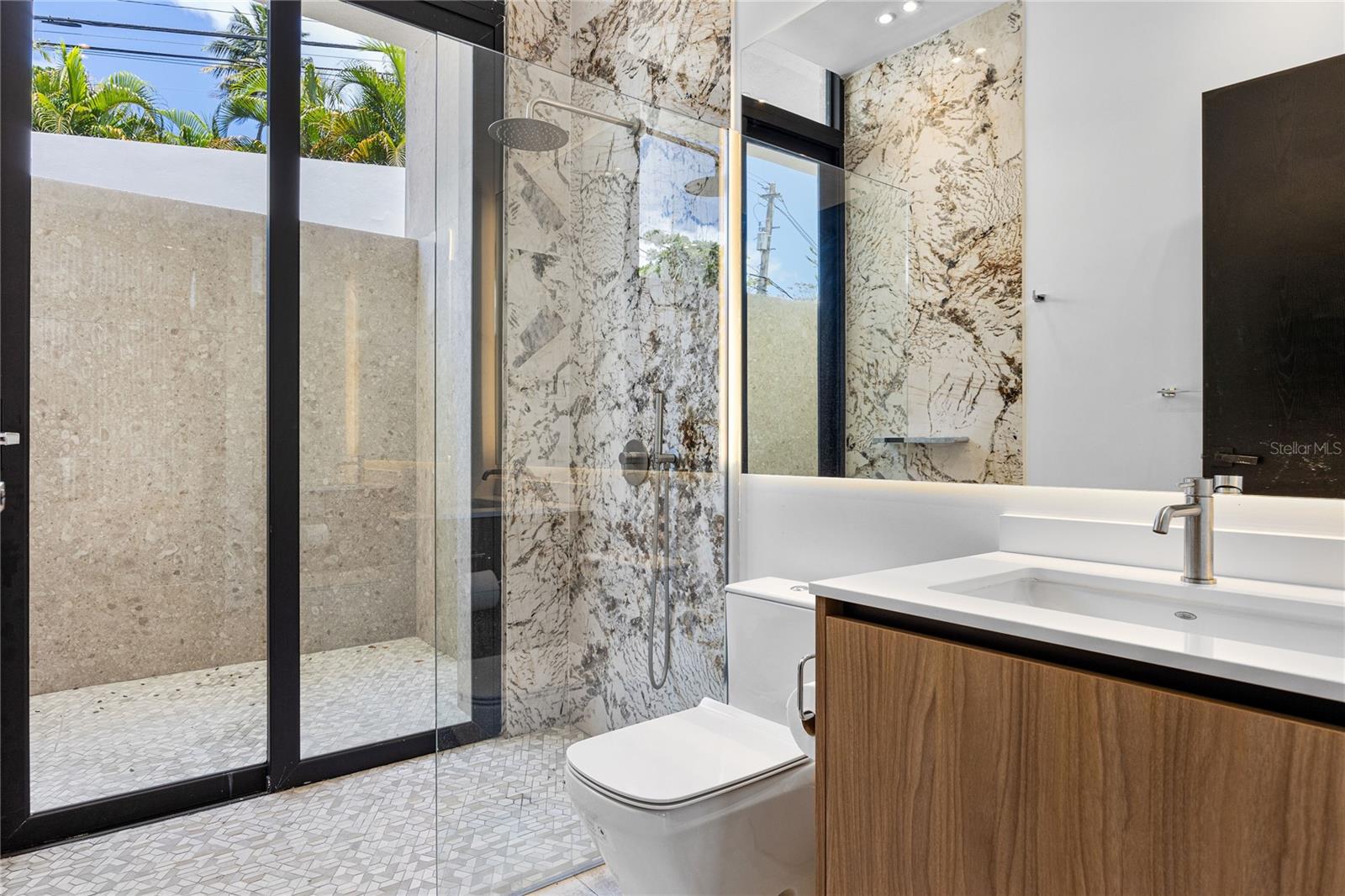 PR9113512 Property Photo