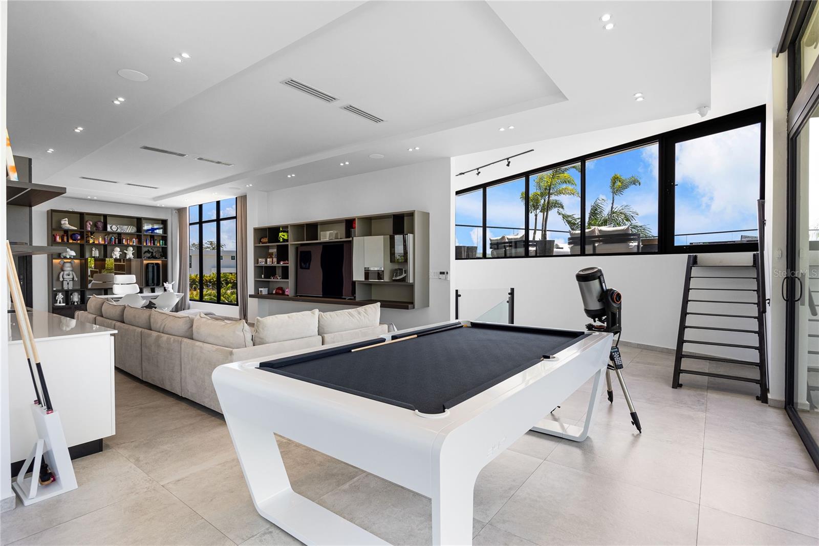 PR9113512 Property Photo