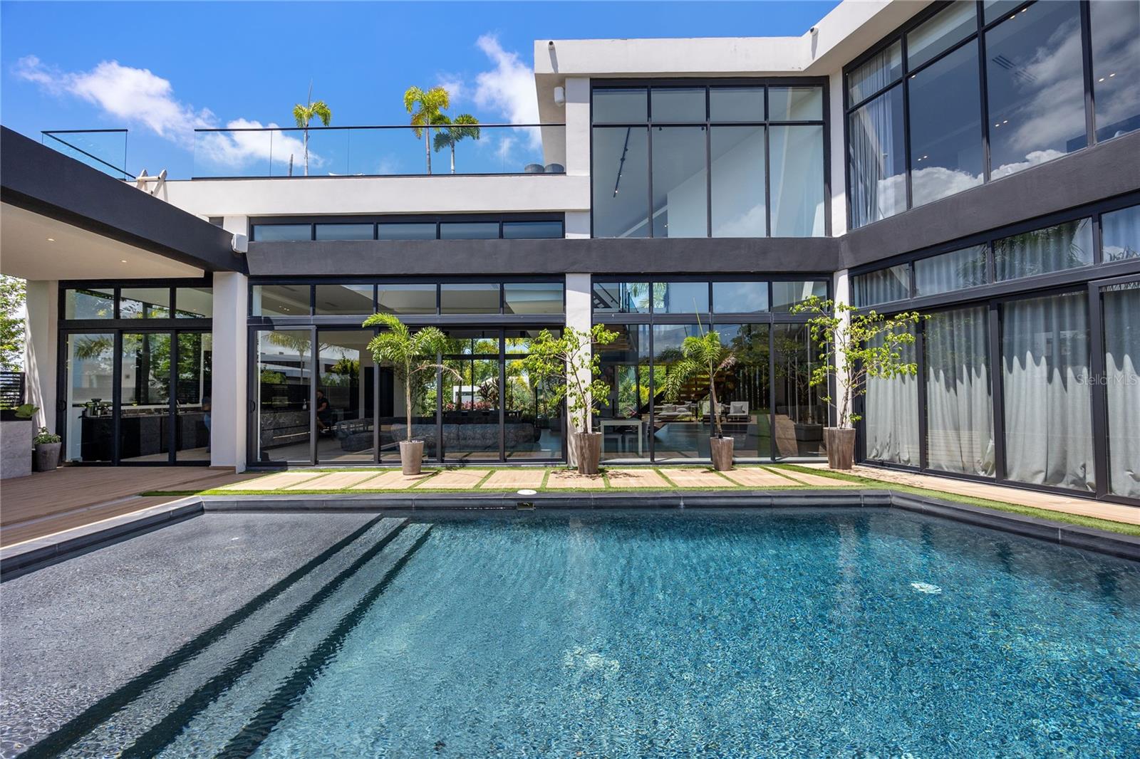 PR9113512 Property Photo