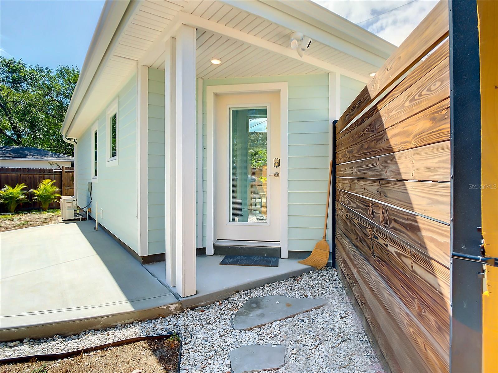 5111 28TH AVE N, ST PETERSBURG, FL, 33710