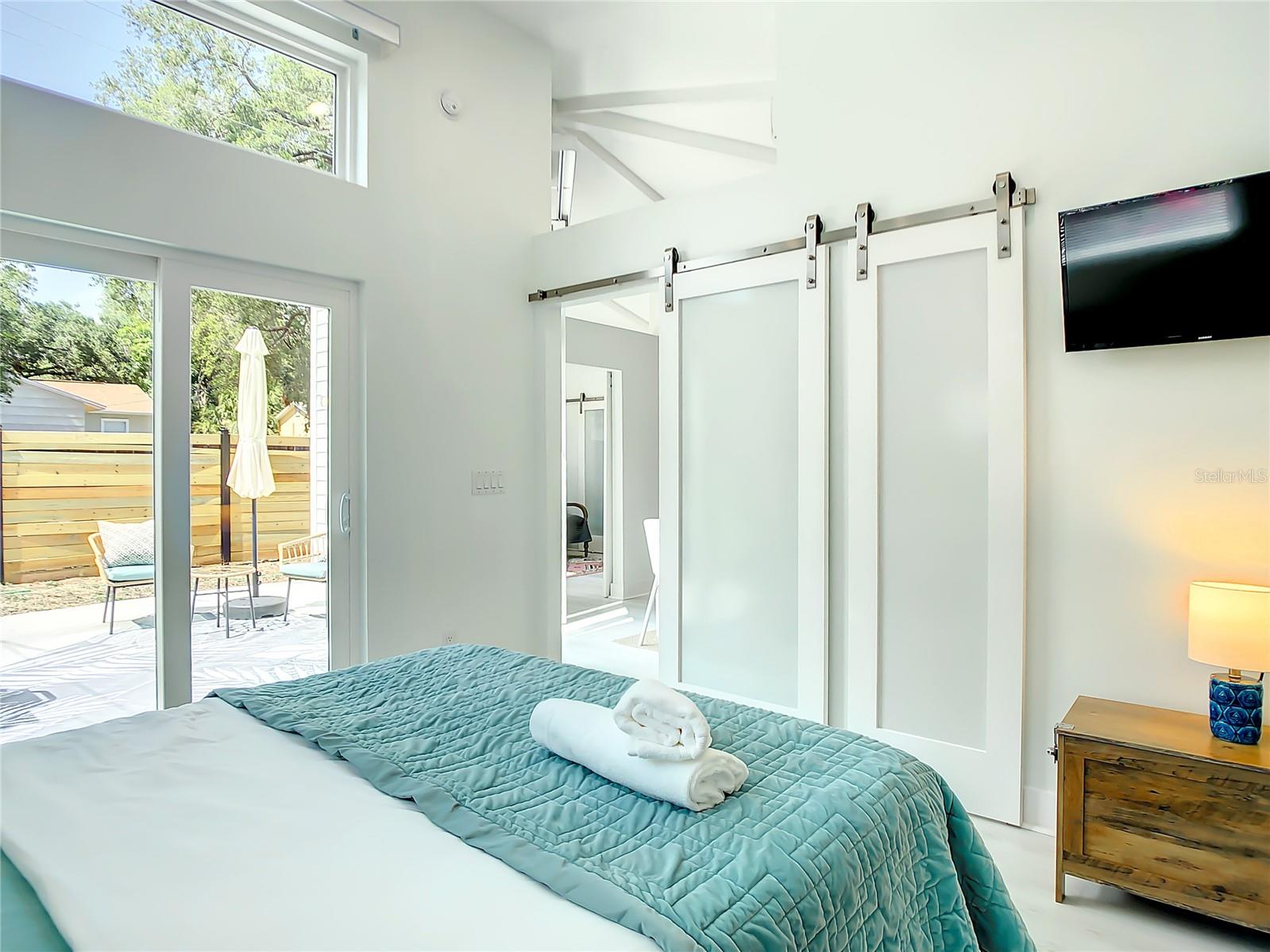 5111 28TH AVE N, ST PETERSBURG, FL, 33710