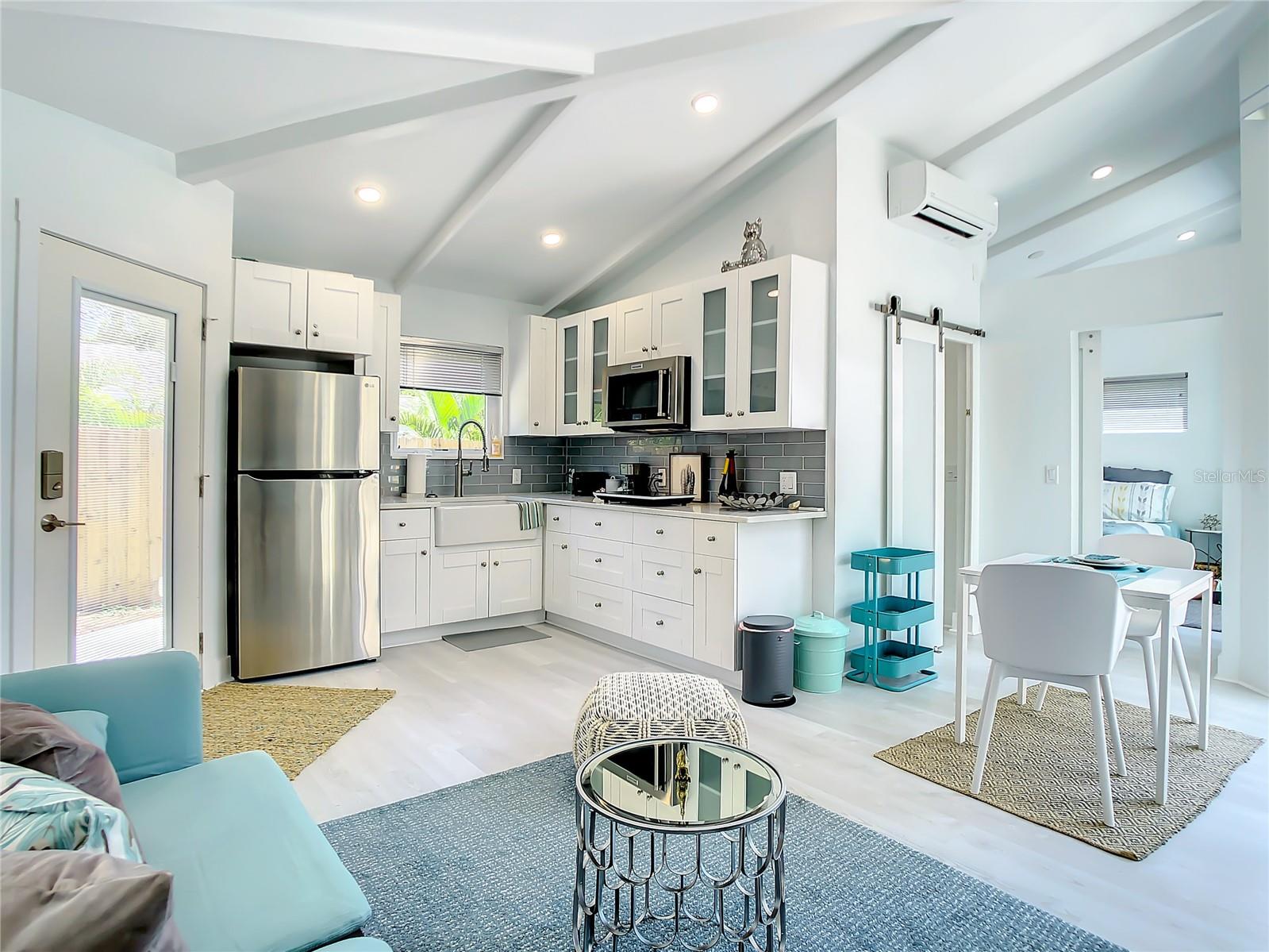 5111 28TH AVE N, ST PETERSBURG, FL, 33710