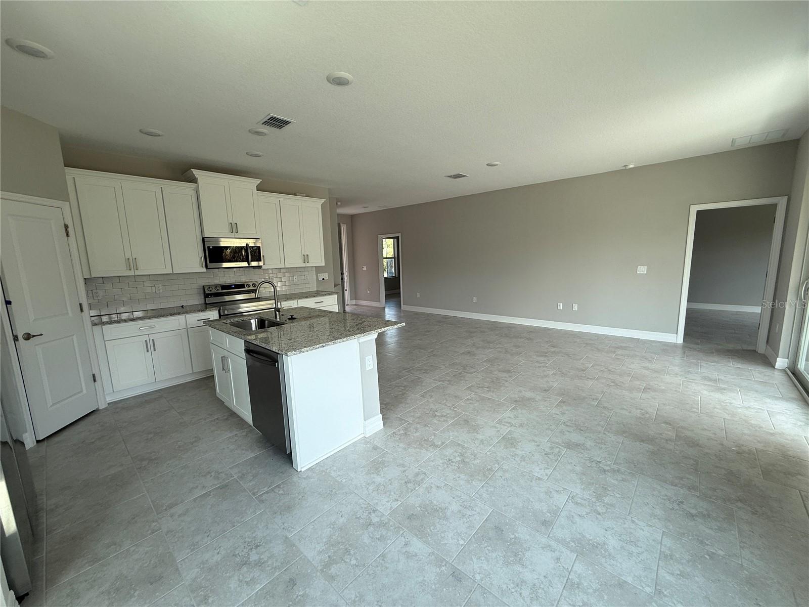 1412 MINNEAPOLIS AVE, NORTH PORT, FL, 34286