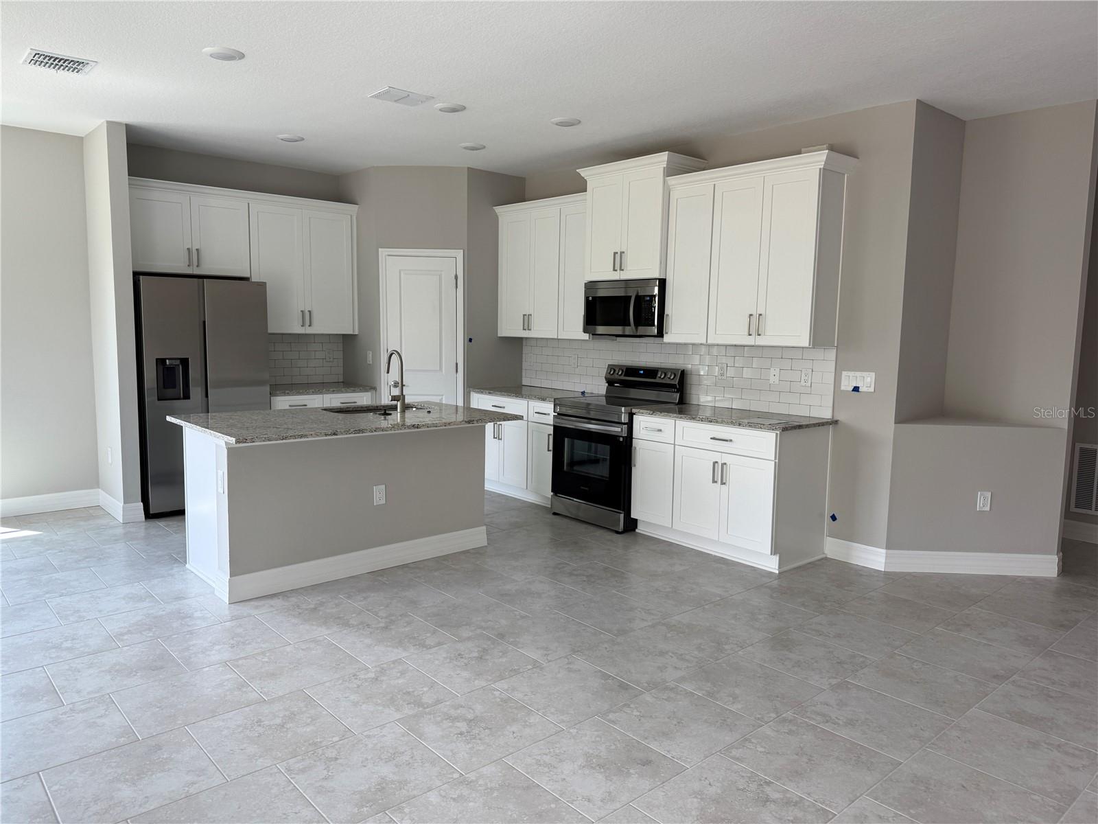 1412 MINNEAPOLIS AVE, NORTH PORT, FL, 34286