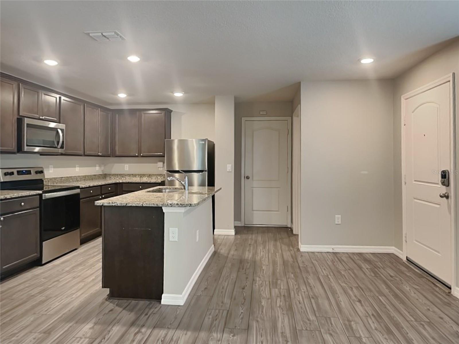 1576 WYNFORD CIR, TAVARES, FL, 32778