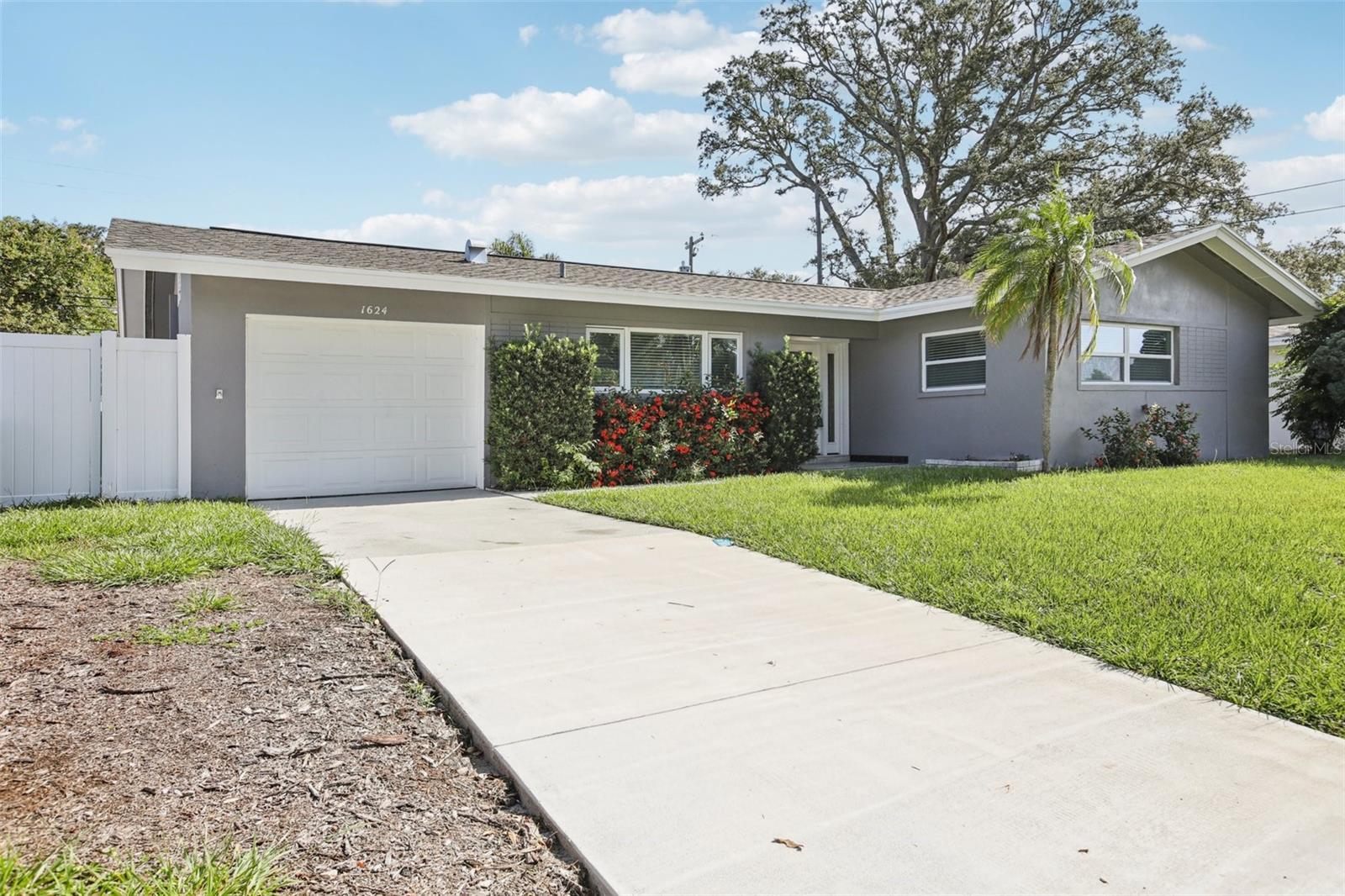 1624 CHATEAU DR, CLEARWATER, FL, 33756