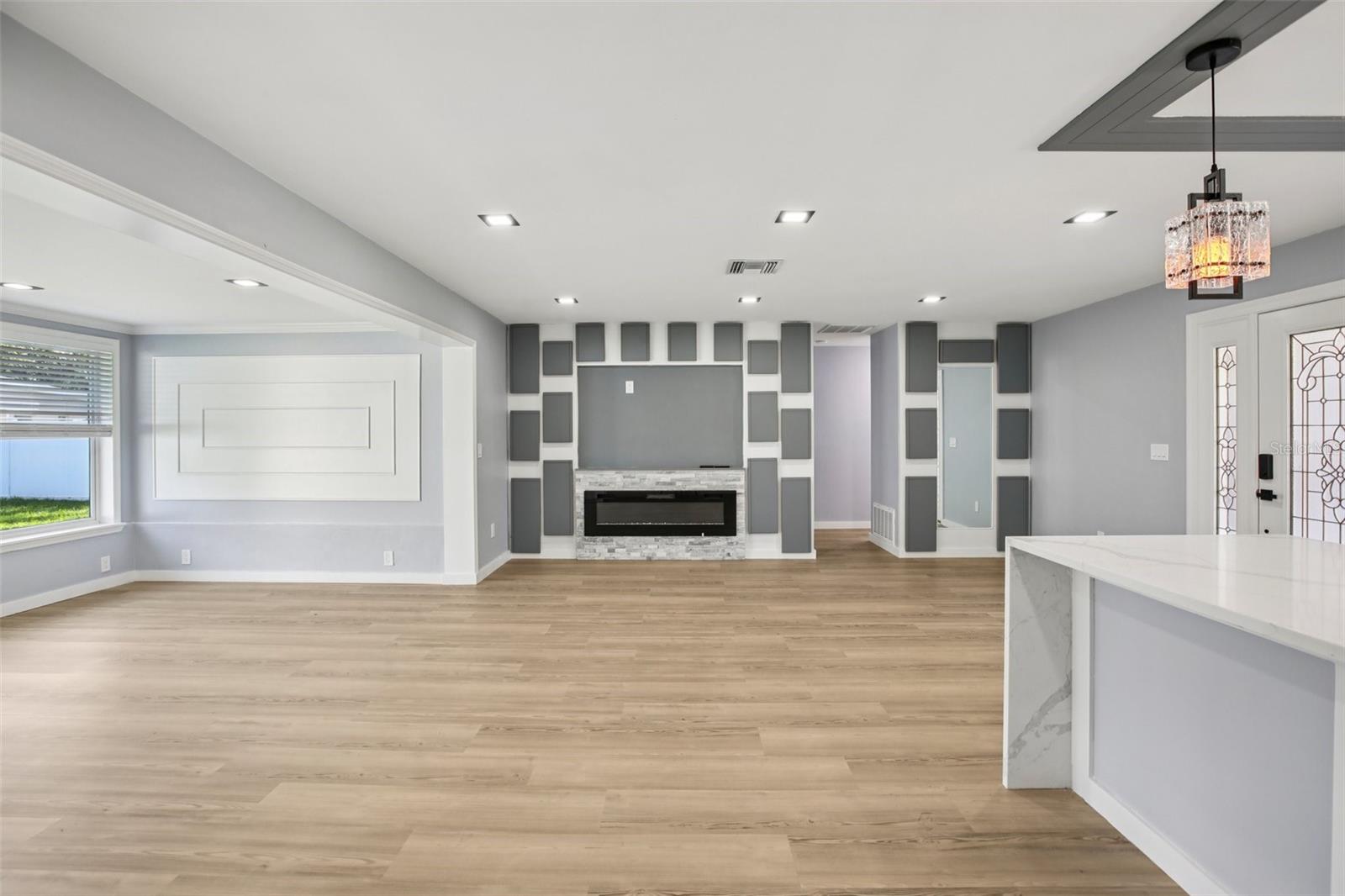 1624 CHATEAU DR, CLEARWATER, FL, 33756