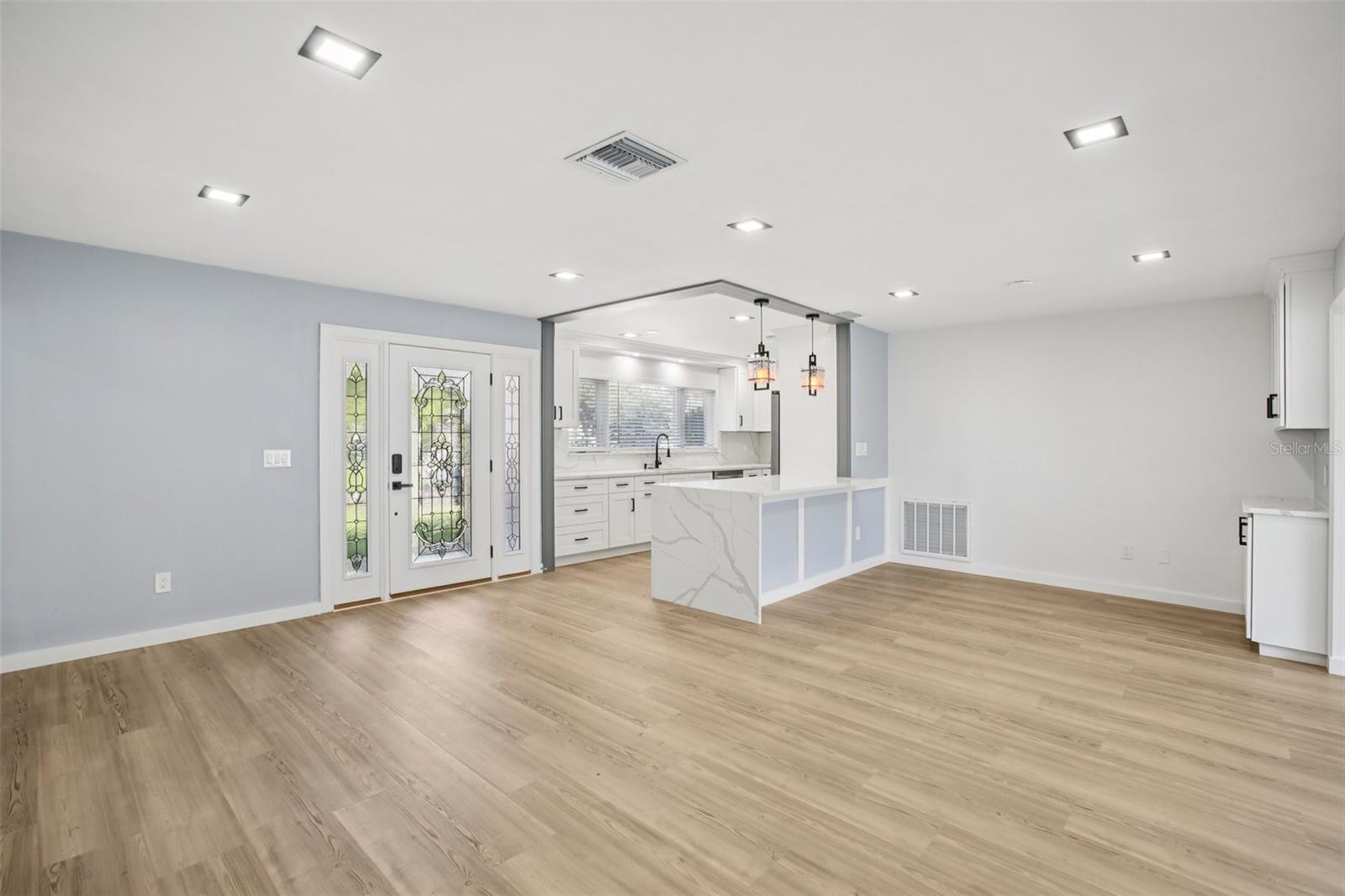 1624 CHATEAU DR, CLEARWATER, FL, 33756