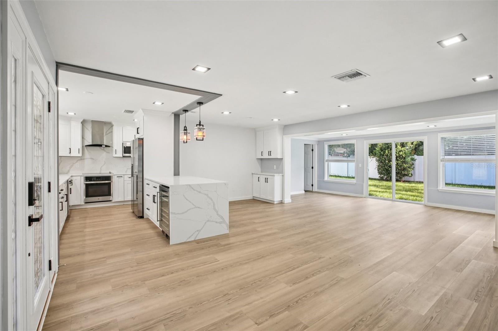 1624 CHATEAU DR, CLEARWATER, FL, 33756