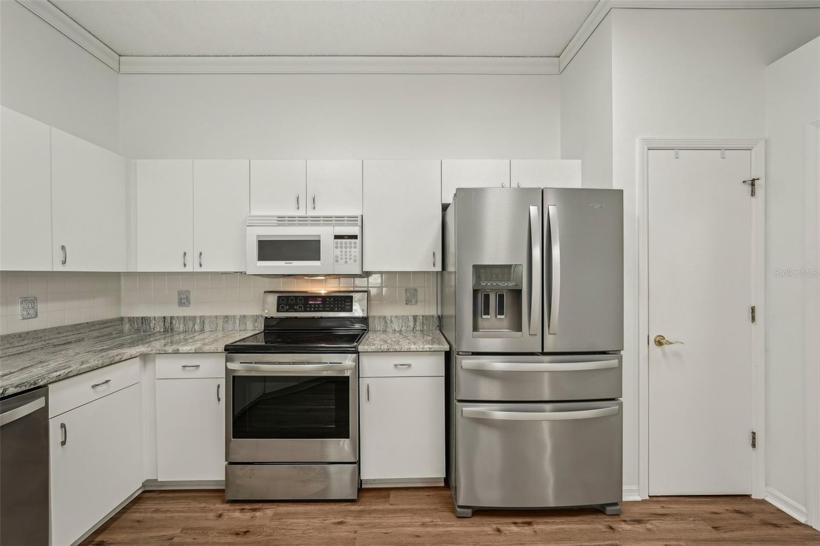 2436 NANTUCKET HARBOR LOOP #104, SUN CITY CENTER, FL, 33573