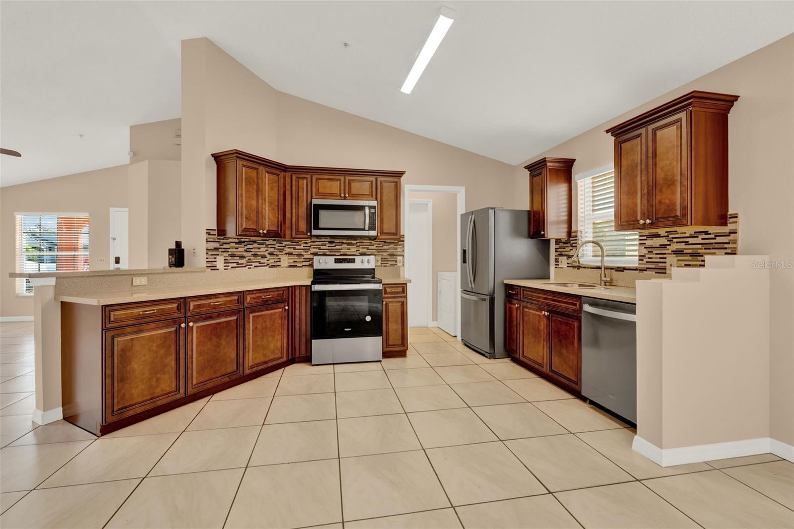 9668 HOLLYHILL DR, ORLANDO, FL, 32824