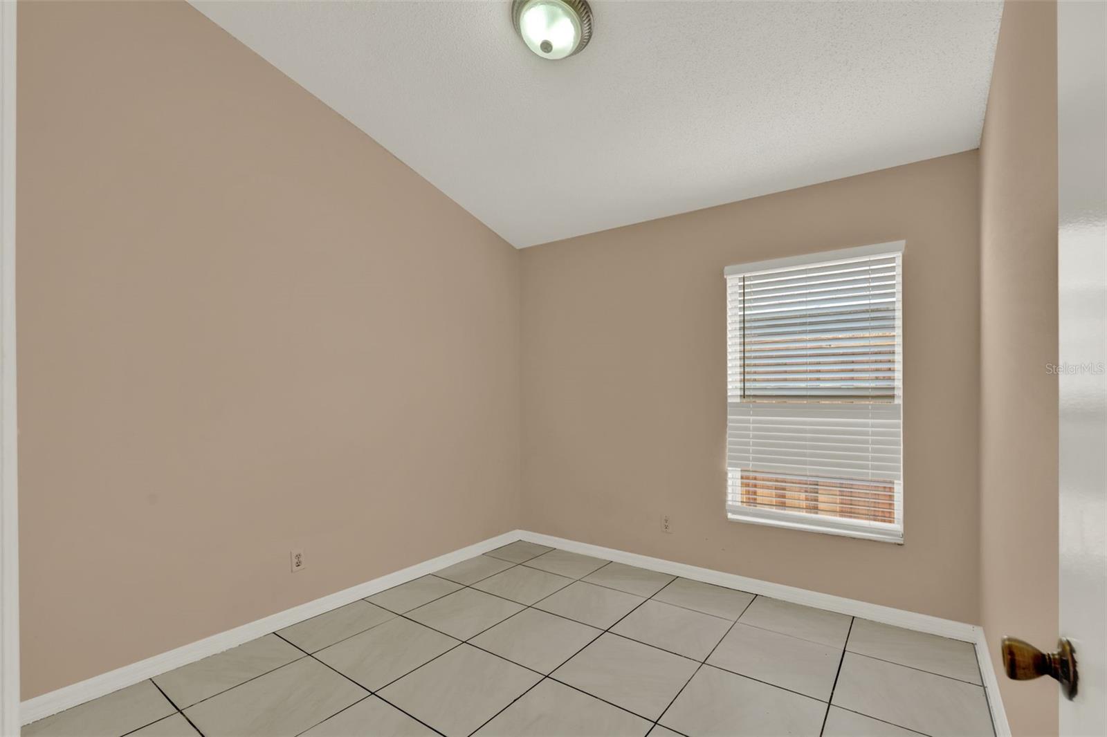 9668 HOLLYHILL DR, ORLANDO, FL, 32824